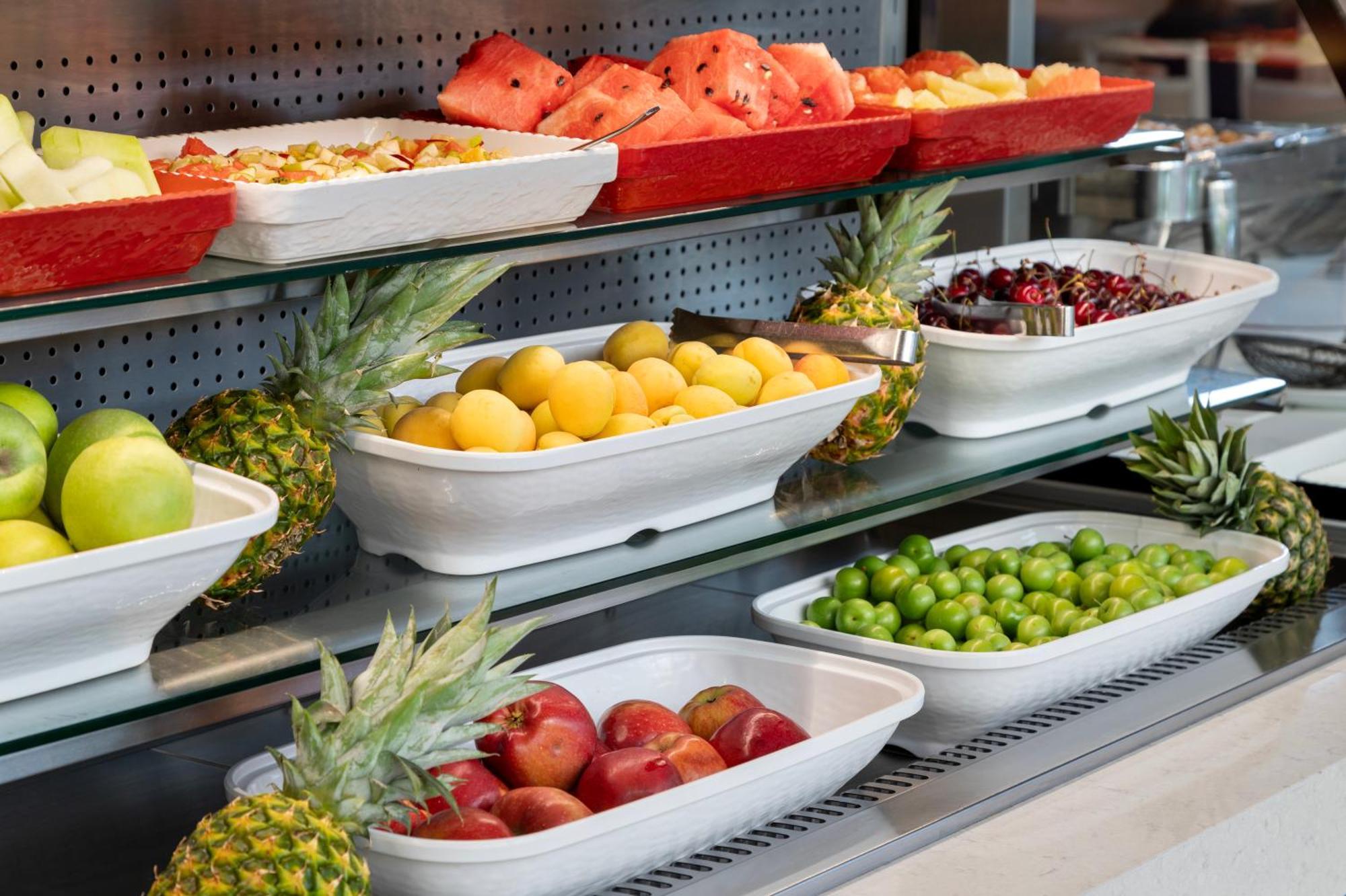 Ramada Plaza Antalya Hotel Ngoại thất bức ảnh Fruit salad