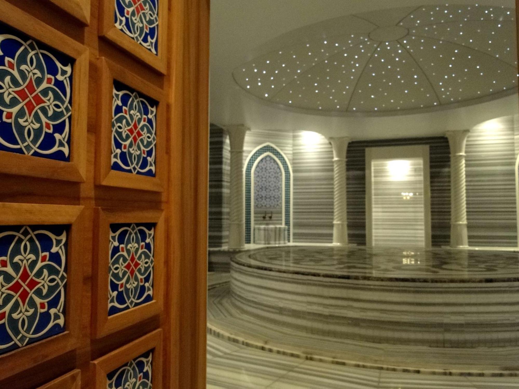 Ramada Plaza Antalya Hotel Ngoại thất bức ảnh Turkish bath