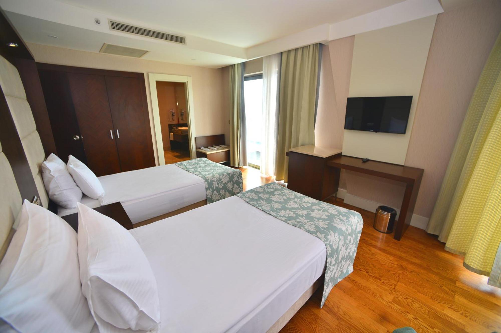 Ramada Plaza Antalya Hotel Ngoại thất bức ảnh