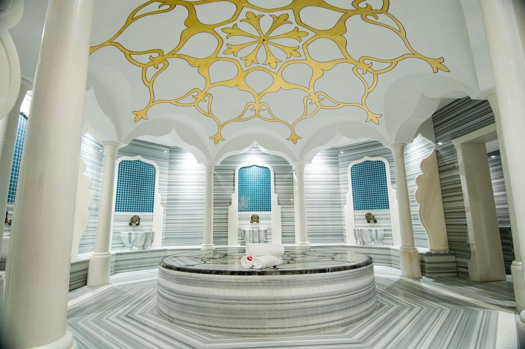 Ramada Plaza Antalya Hotel Ngoại thất bức ảnh Turkish bath